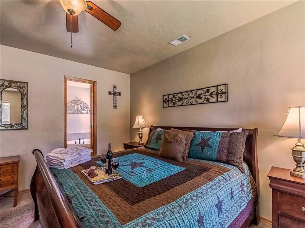 Deer Meadows, 3 Bedrooms, Wifi, Sleeps 8, Gas Grill, Hot Tub
