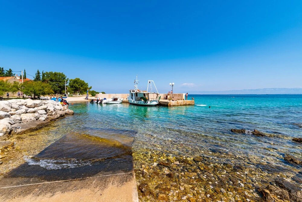 Caravan near the sea 5