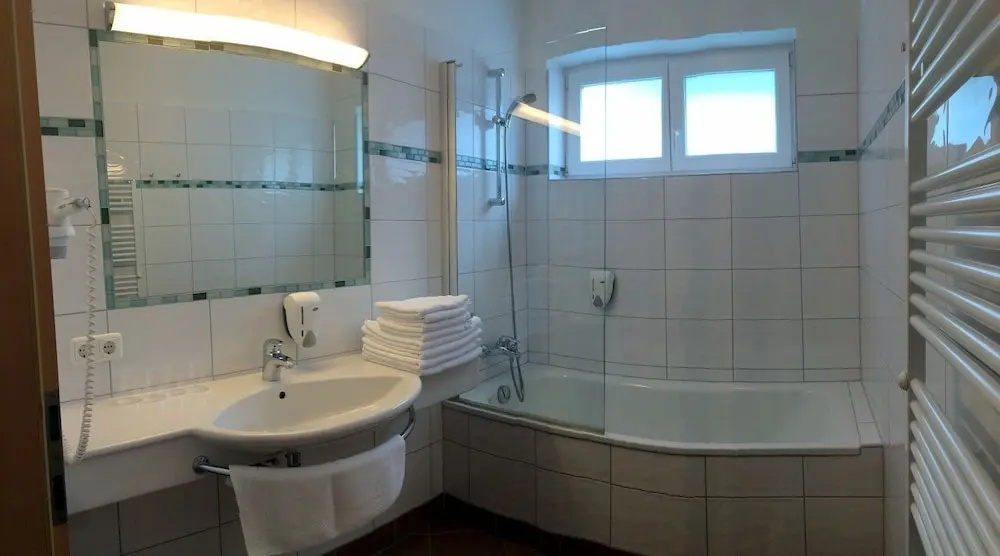 Hotel und Aparthotel Almrösl