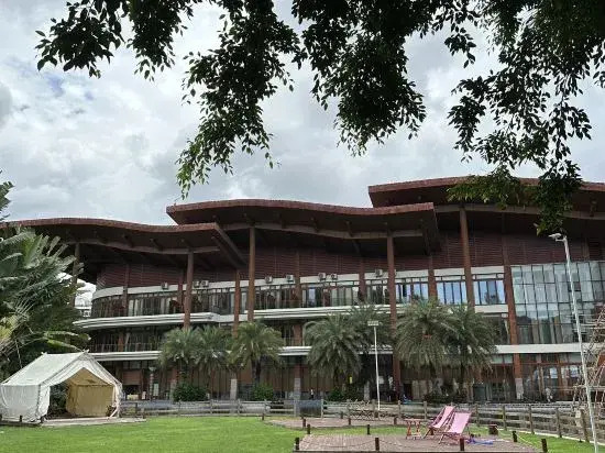 Banling Hot Spring Center