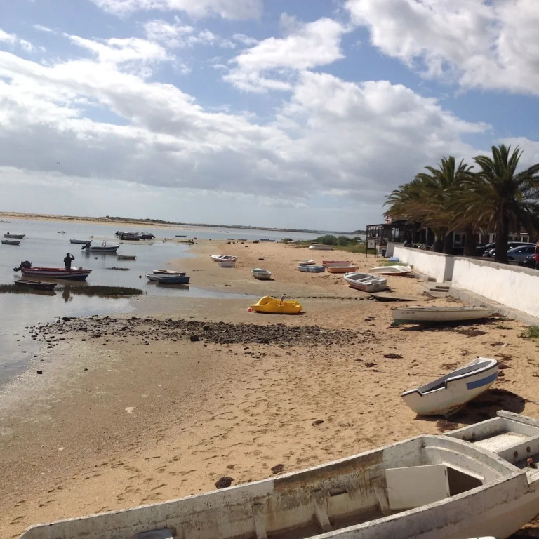 Horta do Mar 6 by Lightbooking