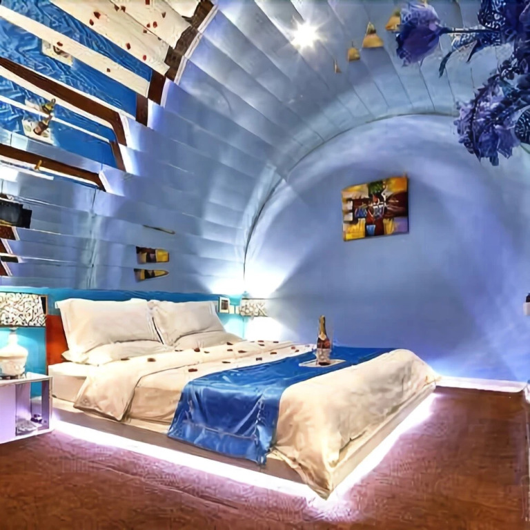 Pin'ai Theme Hotel