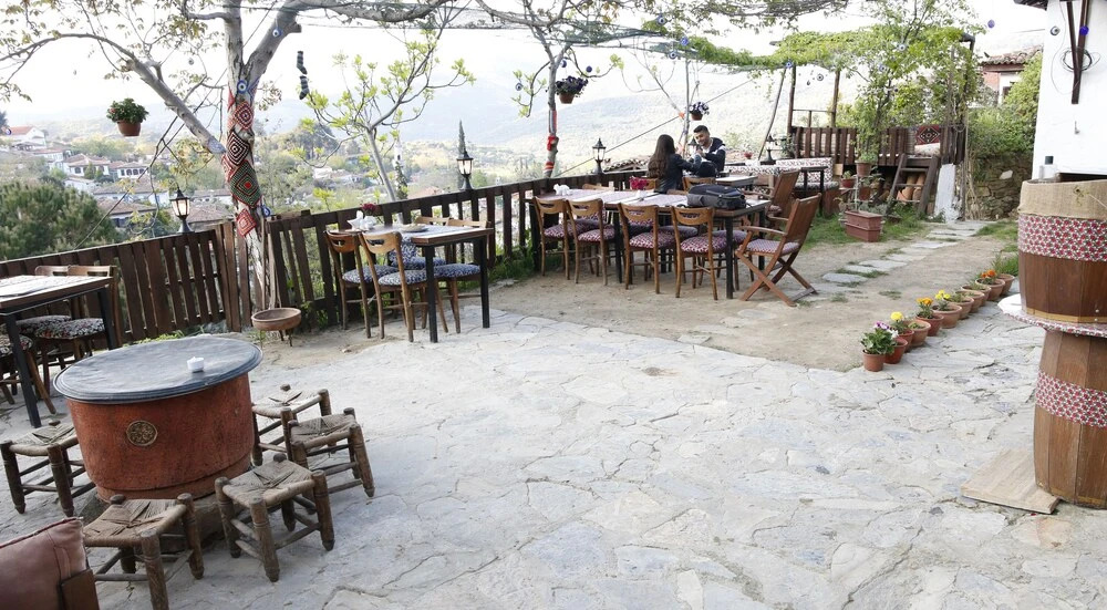 Shiraz Hotel & Restaurant