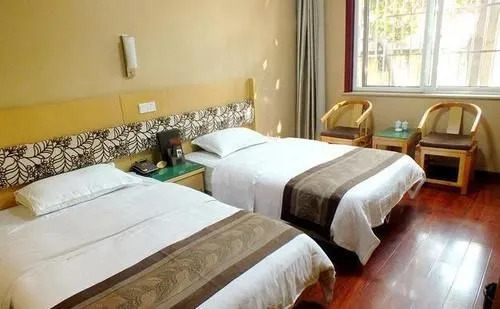 Jindu Hotel(中原金都大酒店（枣庄吾悦广场店）)