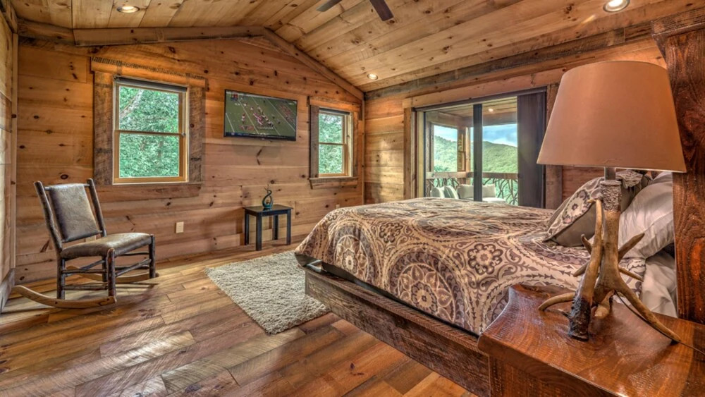 Rocknview Lodge by Escape to Blue Ridge