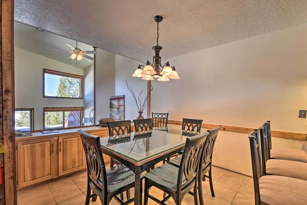 Warm Townhome w/ Sauna at Angel Fire Ski Lift