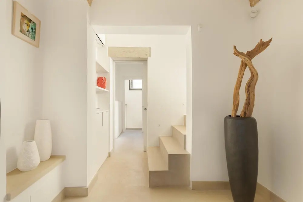 3778 Bastioni Luxury Home by Barbarhouse