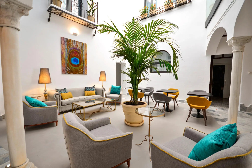 Legado Alcazar Hotel