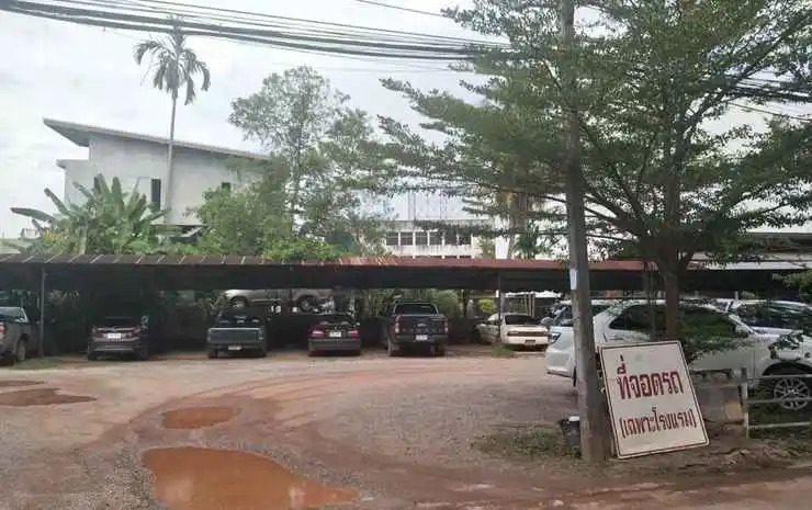 Klaeng Palace Hotel
