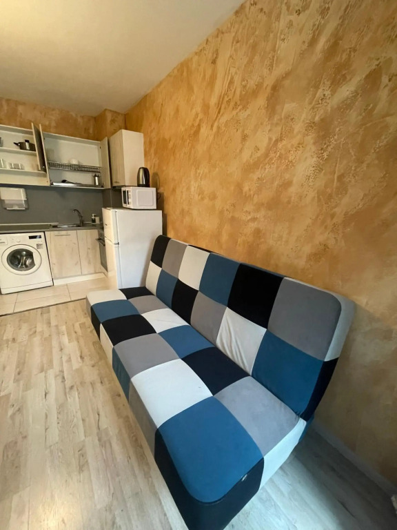 Colonel apartment 954