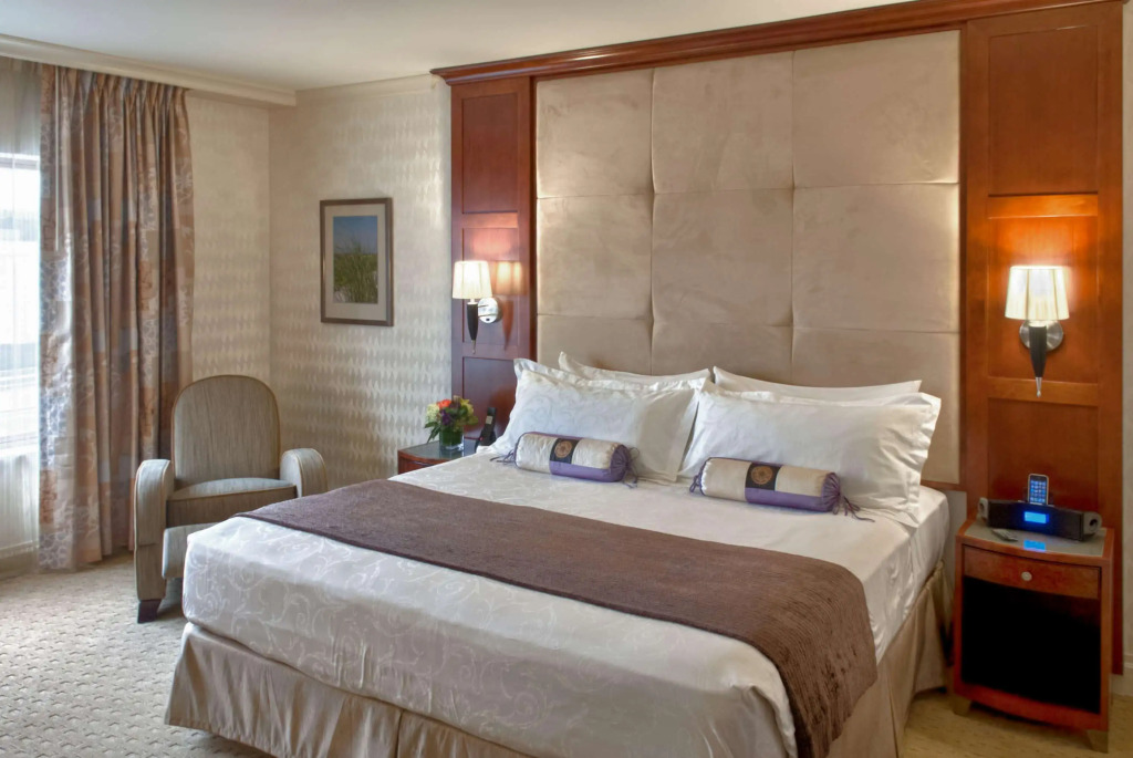 Viana Hotel and Spa, Trademark Collection by Wyndham