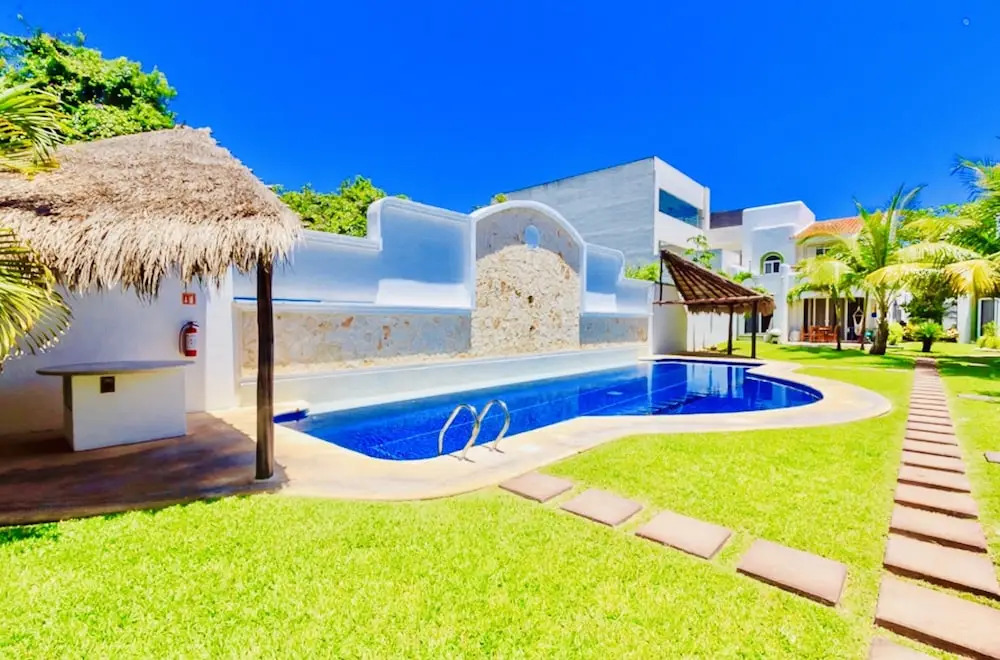 Gorgeous 22 People Villa With Pool Playacar Phase 2