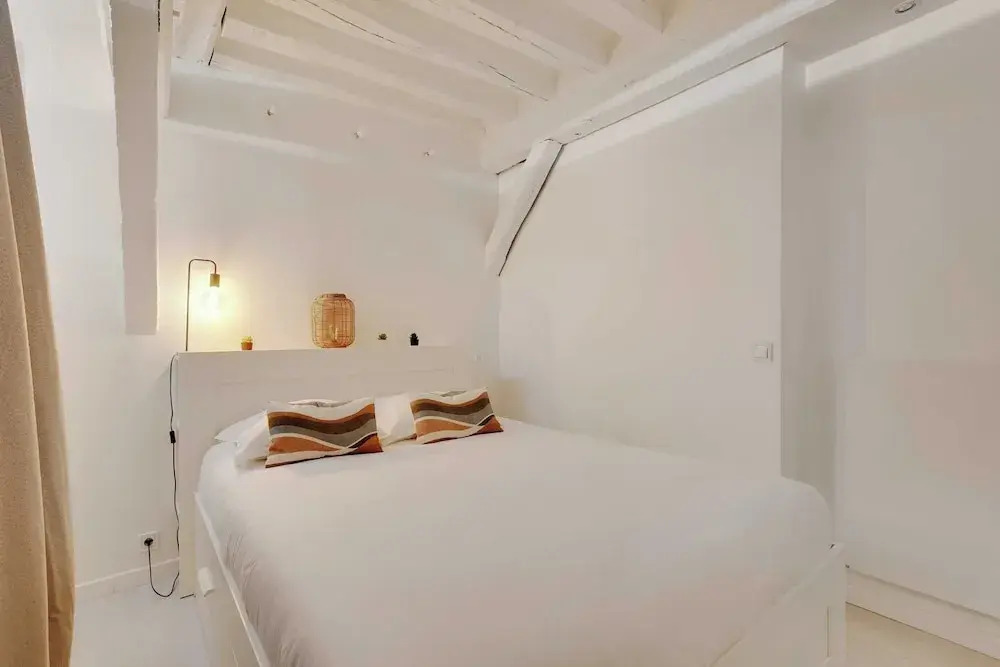 Elegant Apartment -2br-4p- Le Marais