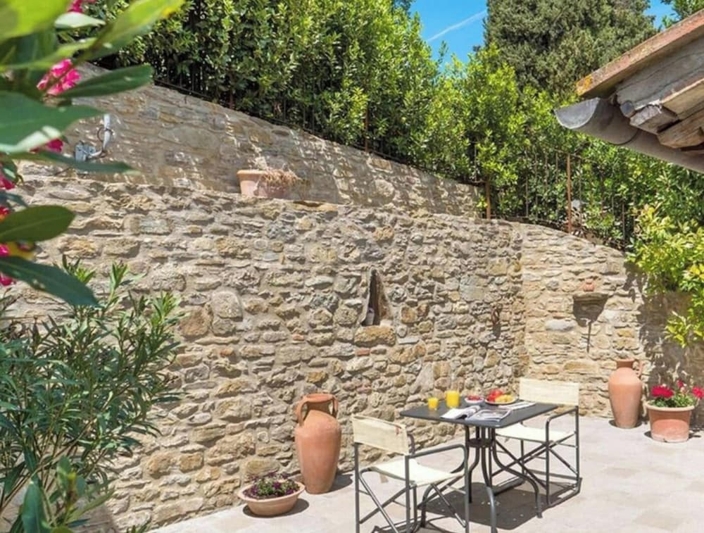 Villa Rinaldo Comfortable Holiday Residence