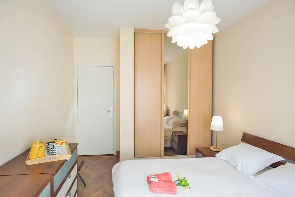 Le France-Massenet Ap3015 by Riviera Holiday Homes