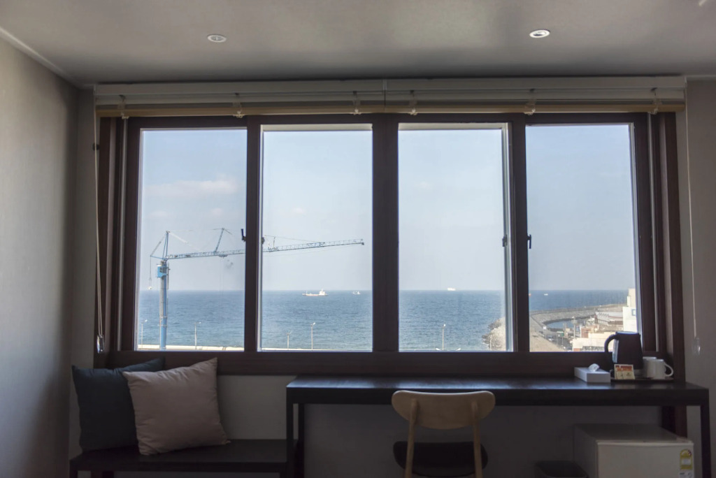 Check Inn Hotel Jeju