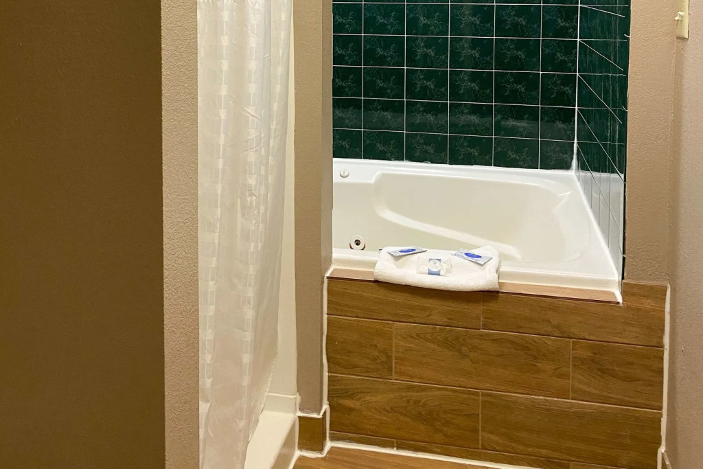 Quality Inn & Suites New Boston - Texarkana West