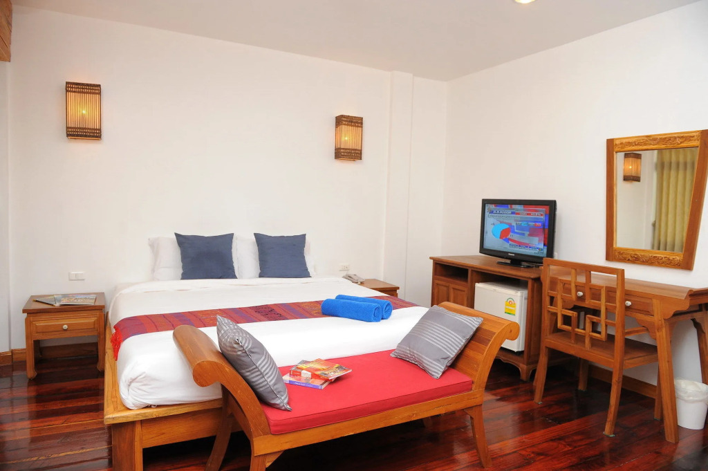 Sukkasem Hotel