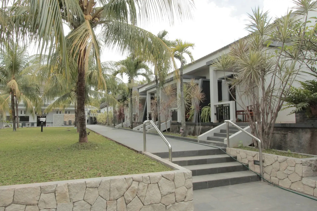 Kuraya Hotel Residence