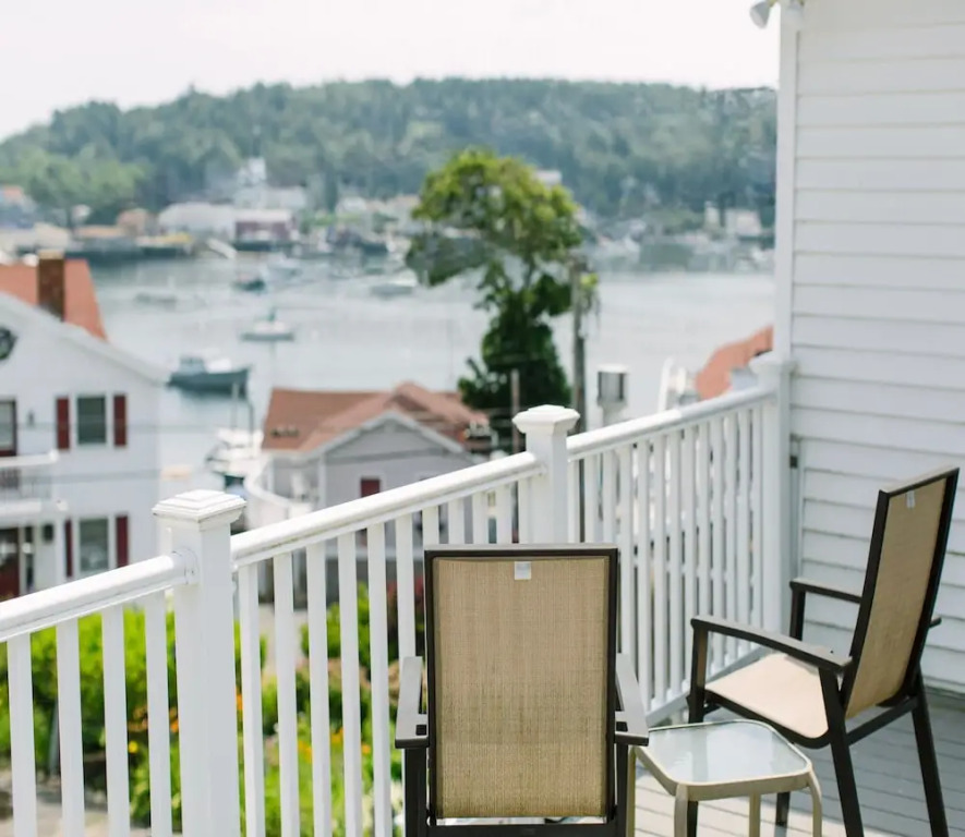 The Greenleaf Inn