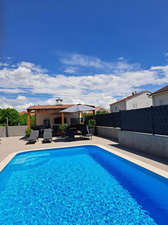 Villa Apartment AA 2