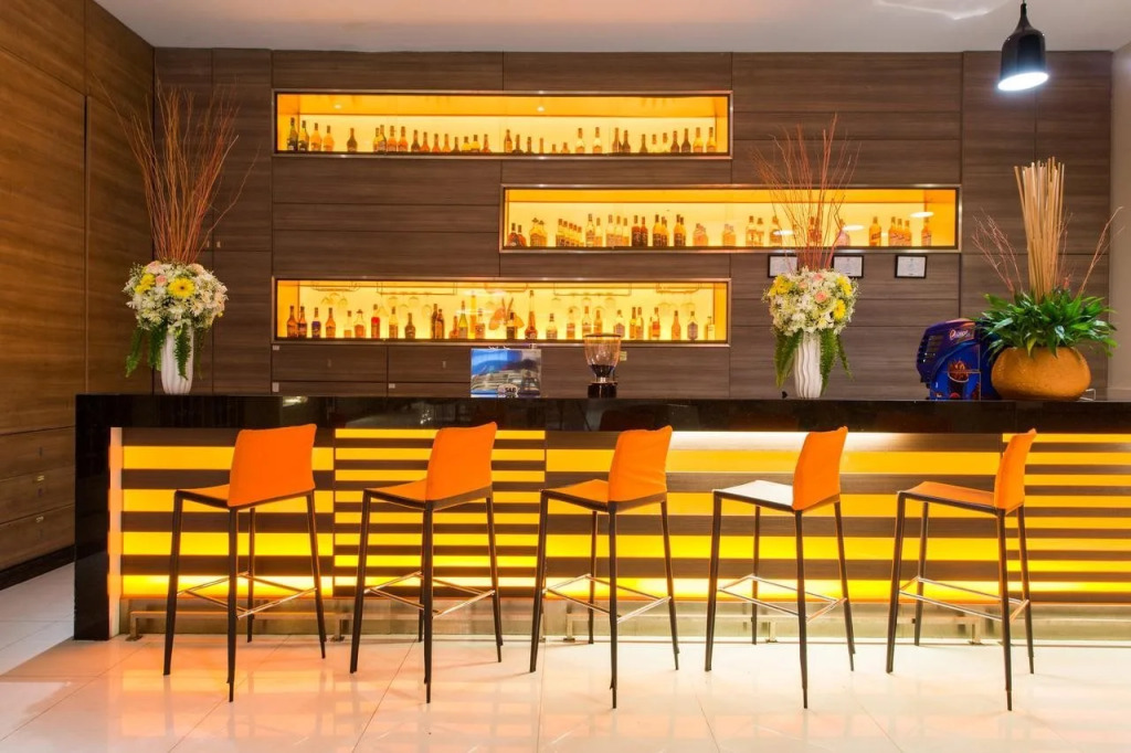 Отель Mida Hotel Ngamwongwan