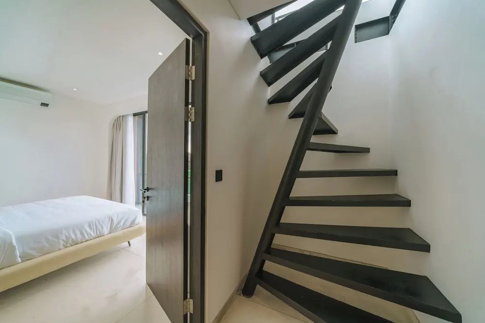 Villa Vantage 2
