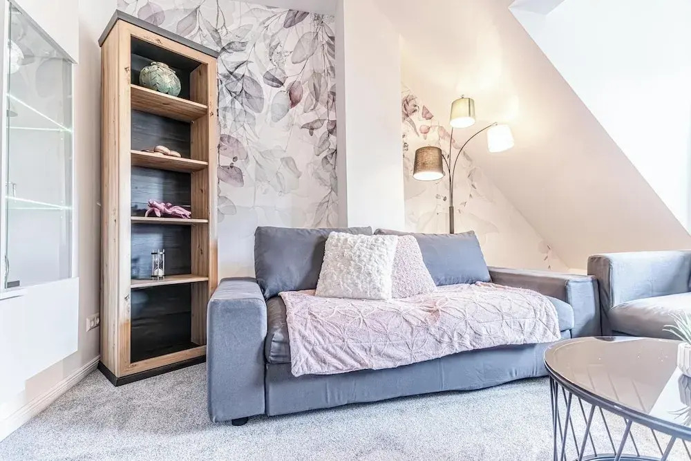 Luxury AC Balcony Apartment City Center