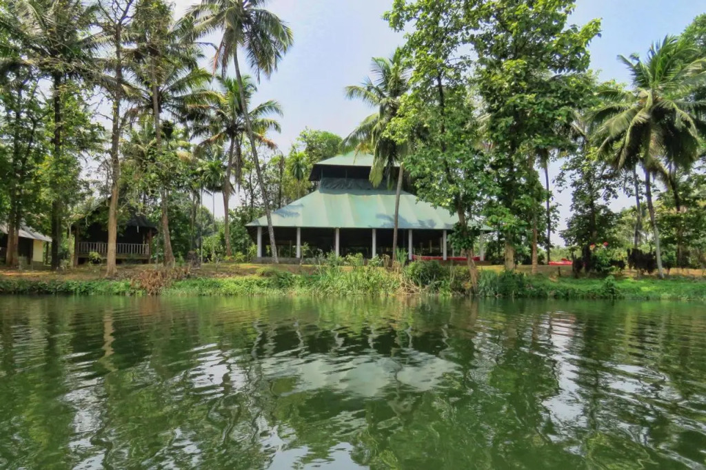Amritara Riverside Camp, Thattekad