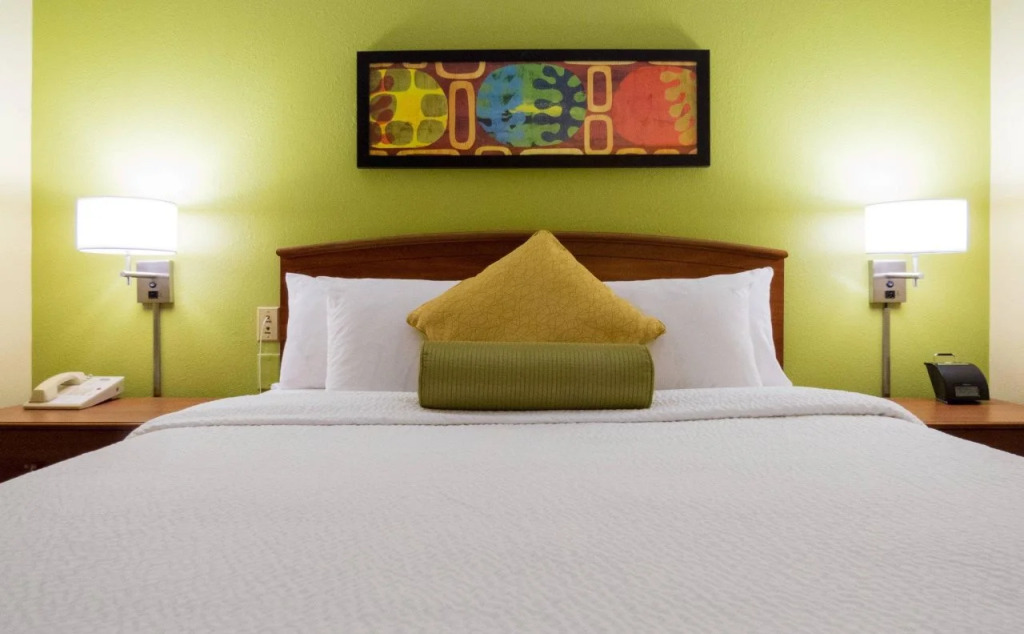 MainStay Suites