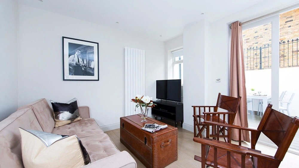 Lovely 2BR flat in West London