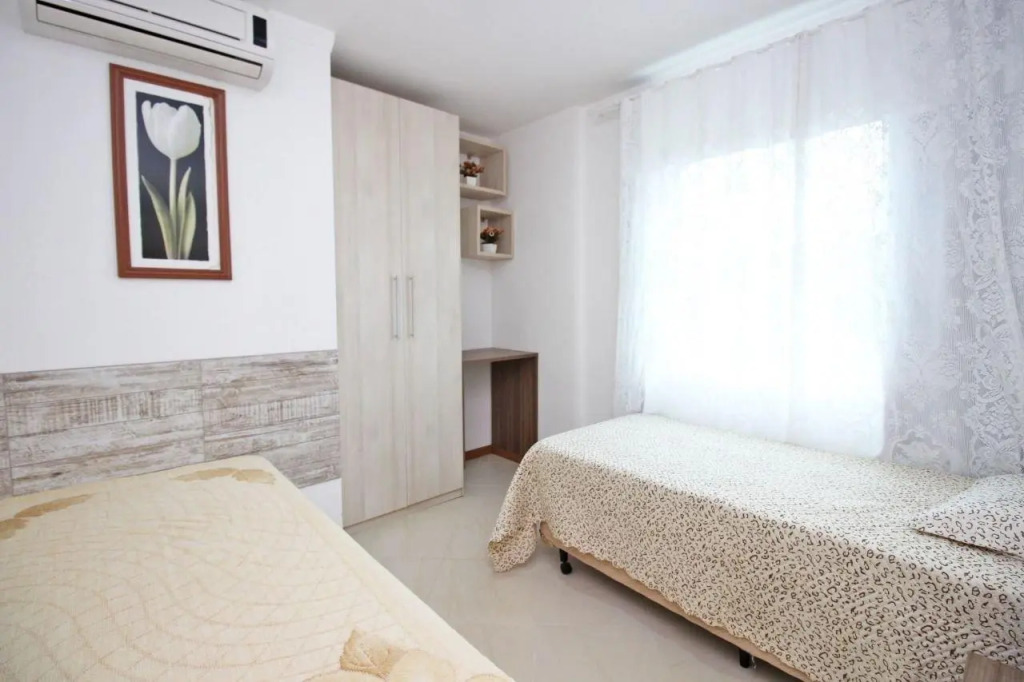 Apto 2Q c/ churrasq. 400m praia CAN304