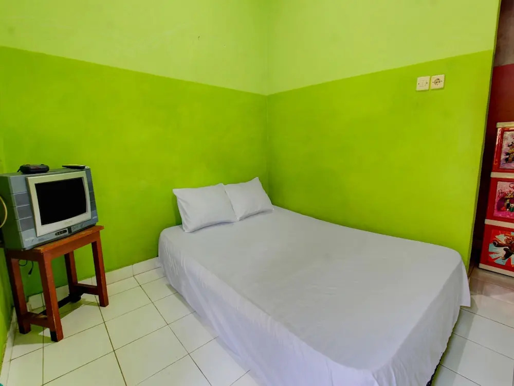 OYO Life 92829 Kos Insan Madani