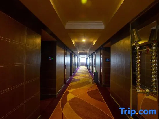 Tiancheng Business Hotel (Pingxiang College)