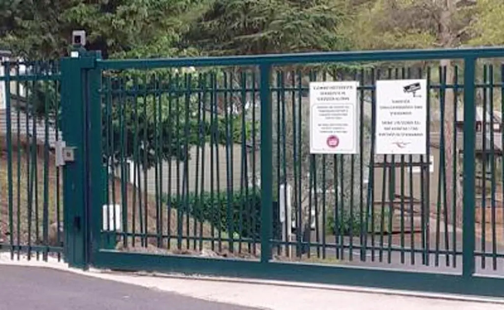 Bungalow de 2 chambres avec vue sur la mer piscine partagee et jardin amenage a Agde