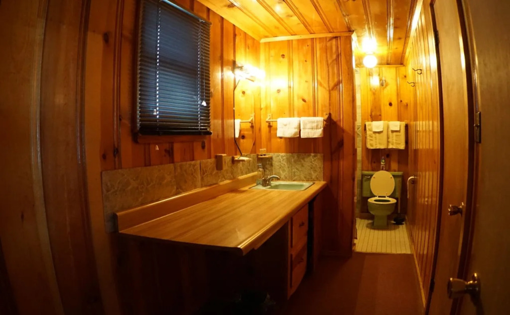 Eagle Nest Fly Shack & Lodge