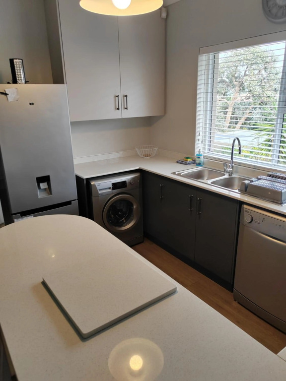 Leafy Retreat Kenridge Trendy