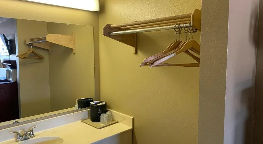 Budget inn beebe