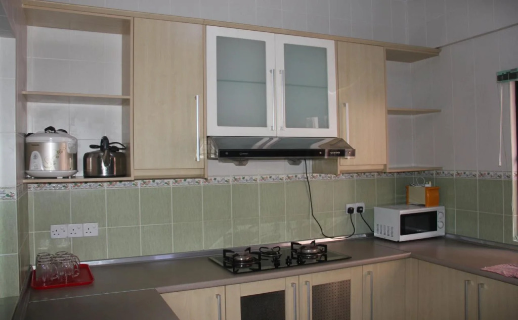 Marimari Marina Service Condo