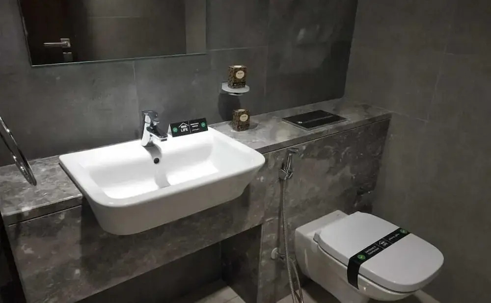 OYO HOME 1383 Luxury 1 BHK With Balcony