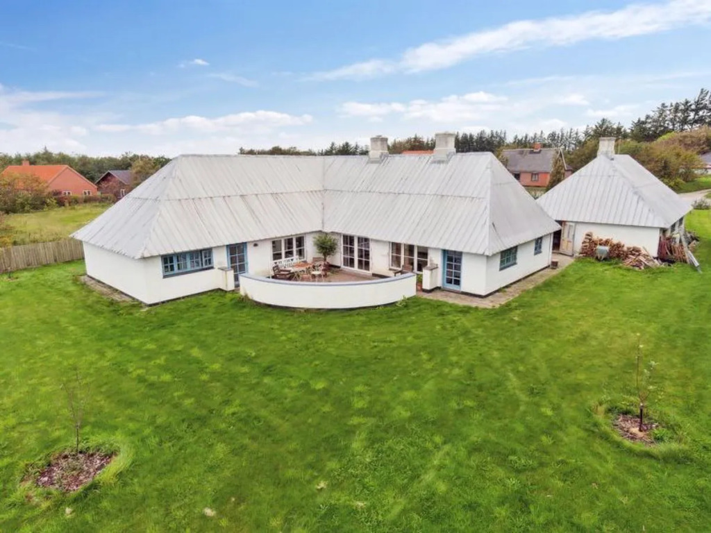 "Anneka" - 4km from the sea in NW Jutland