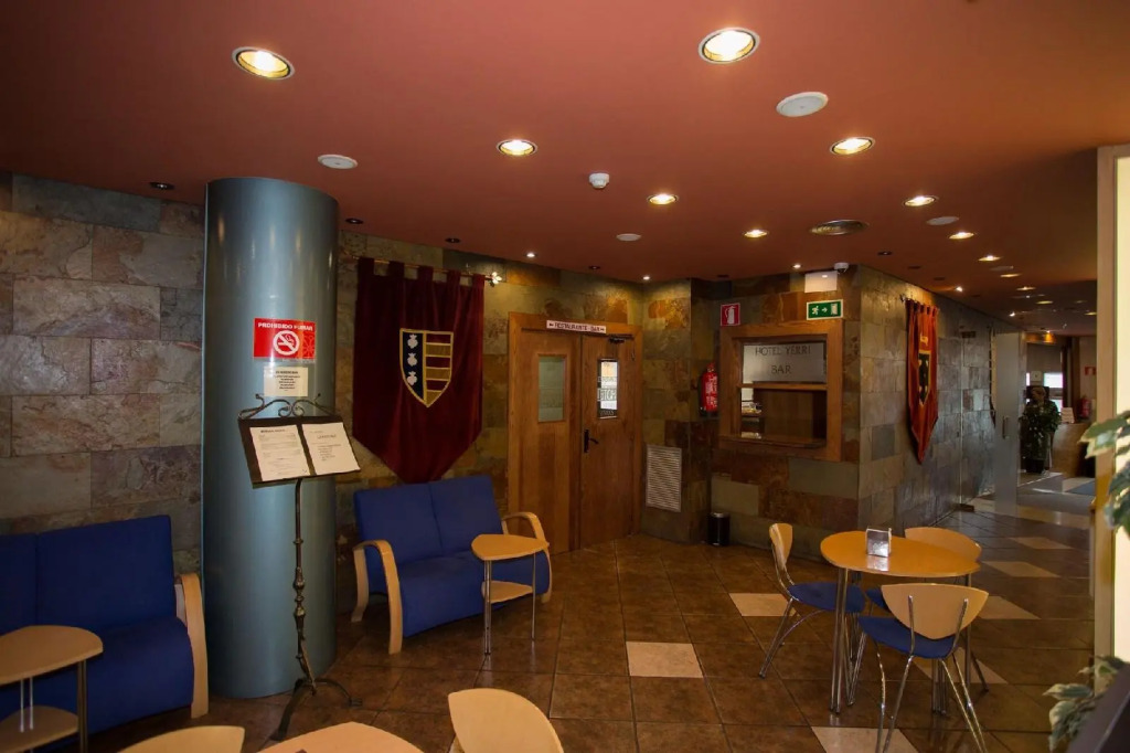 Hotel Yerri