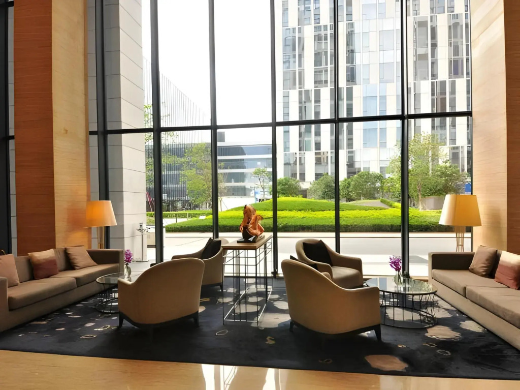 Yicheng Pazhou Poly World Trade Centre Apartment