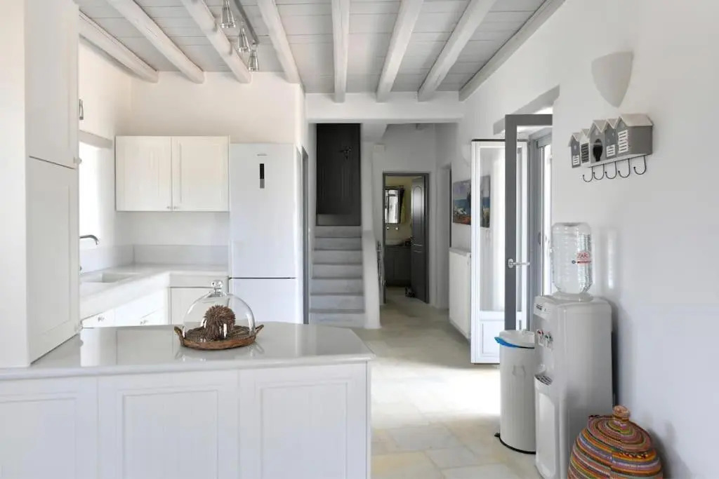 Sunray Pounta Paros Beachfront Villa near Kitesurf
