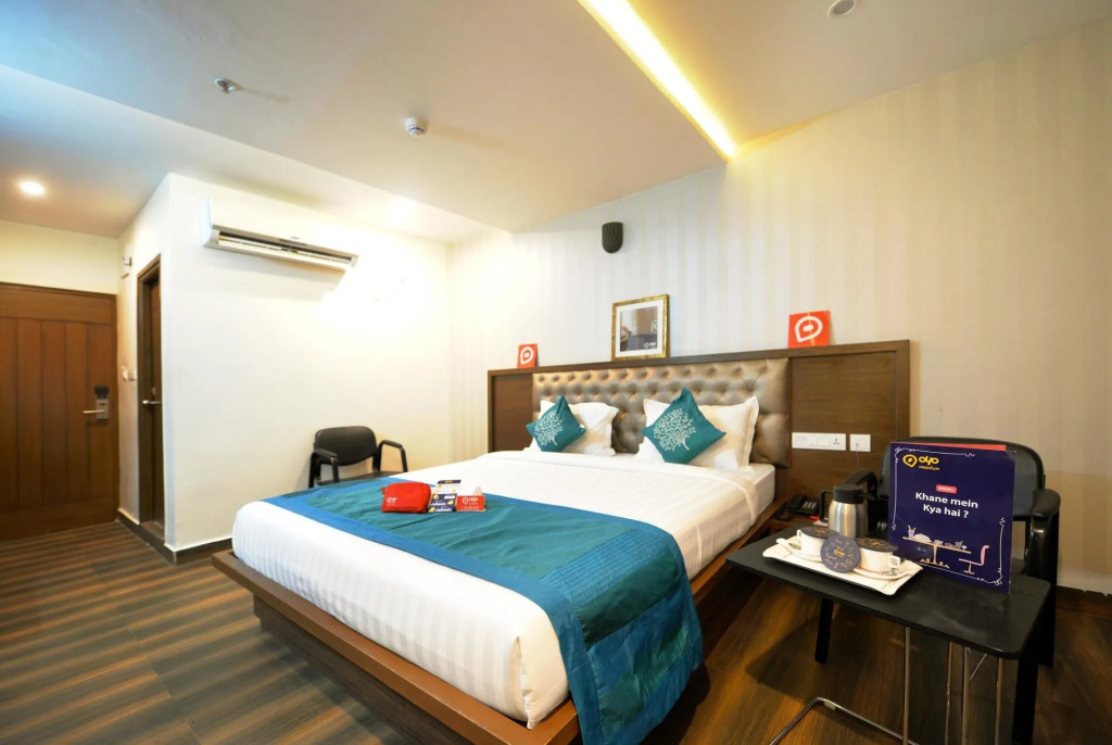 OYO 897 Hotel Surabhi Elite