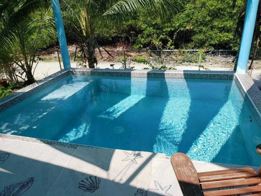 The Sands Inn-Ground Floor with Pool