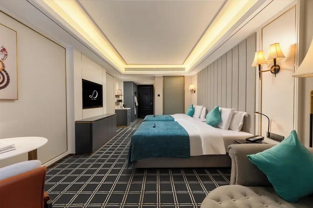 XANA Deluxe International Hotel Dongshankou Metro Station Branch