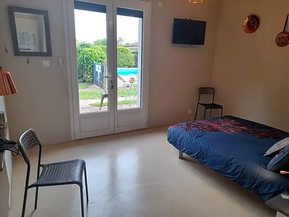 La maison du Bonheur, borne de recharge VE