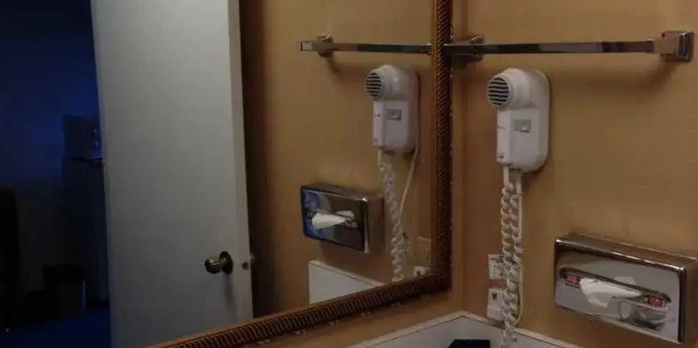 Knights Inn Motel