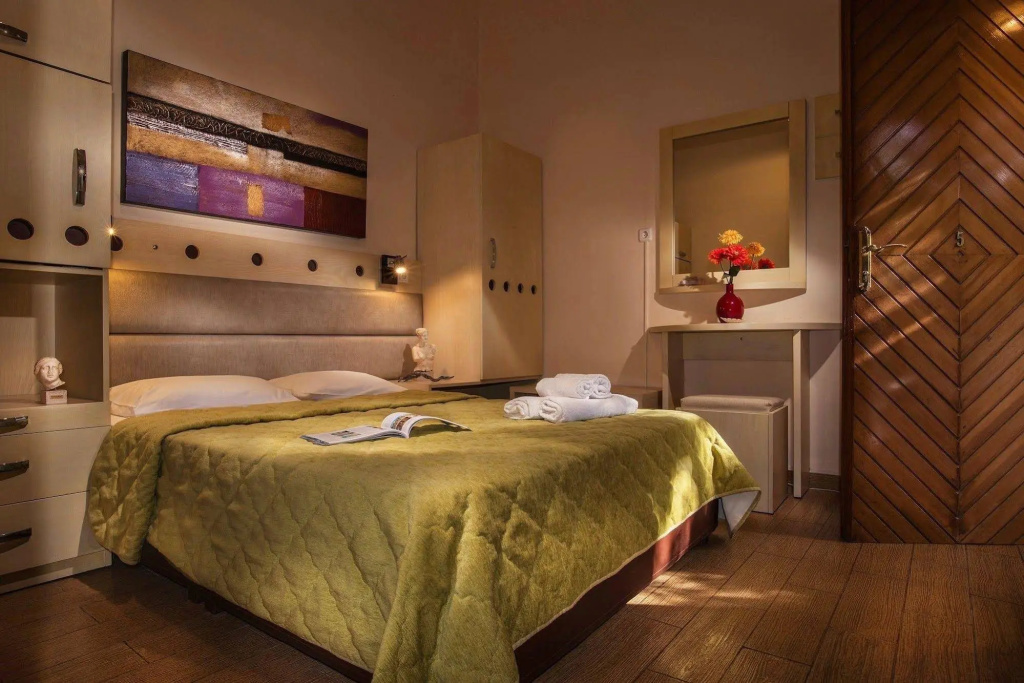 Semiramis Hotel